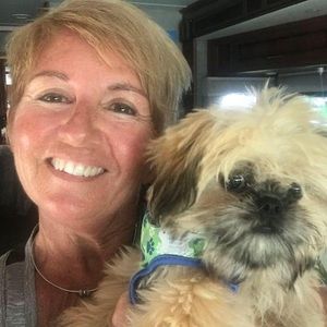 Meet your Posher, Lucie